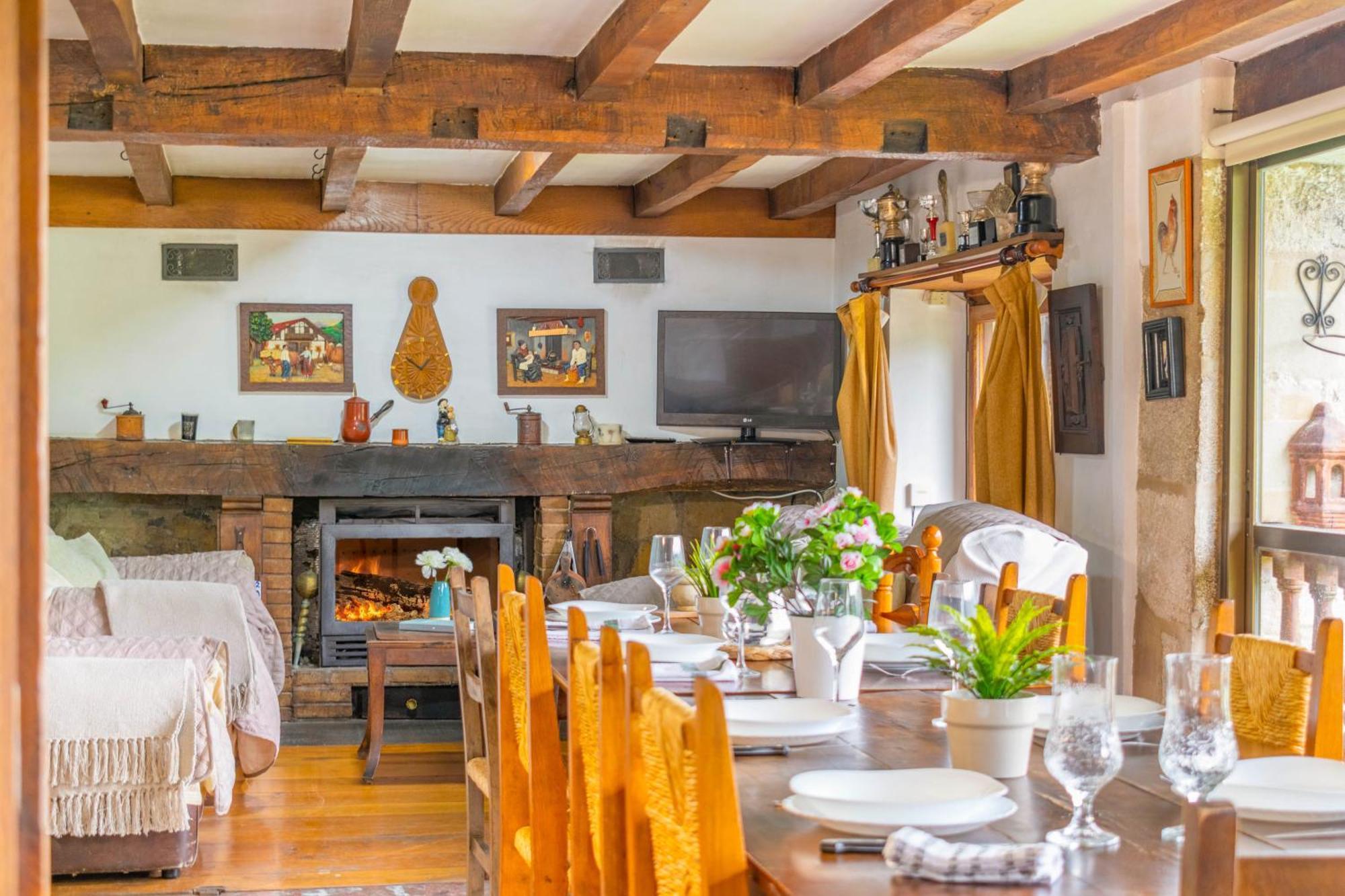 Casa Rural Arotzenia, Hogar Rustico En Pleno Valle De La Ulzama Lizaso Exteriör bild