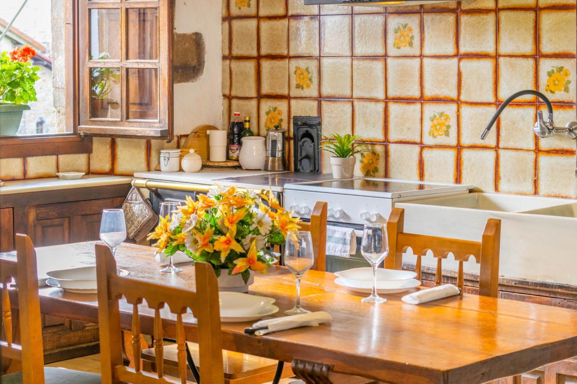 Casa Rural Arotzenia, Hogar Rustico En Pleno Valle De La Ulzama Lizaso Exteriör bild